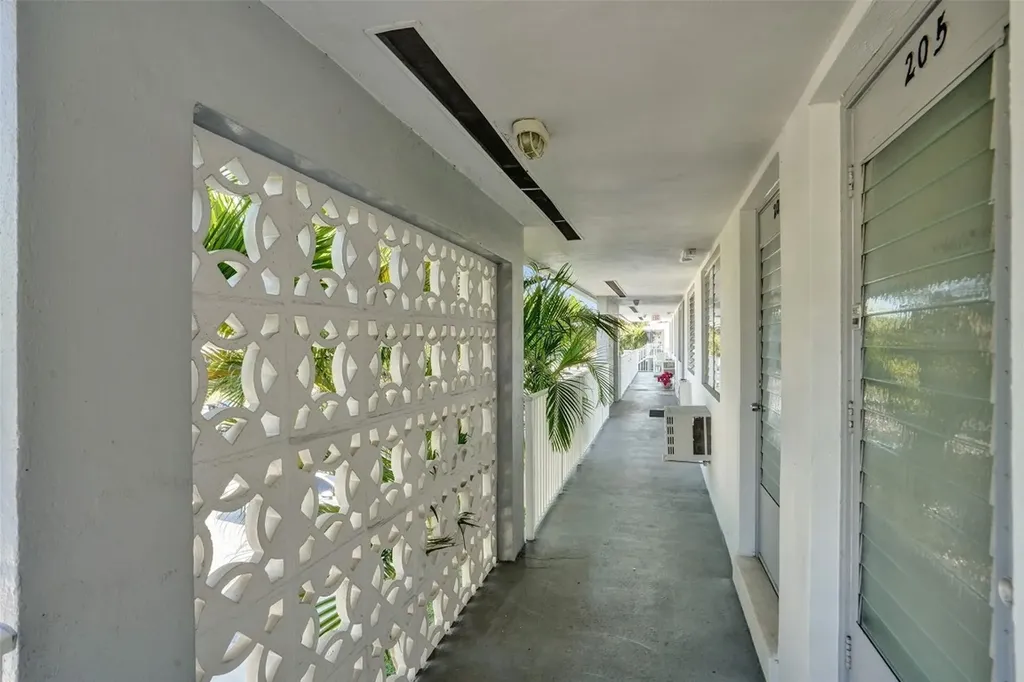 2000 NE 51st Court Fort Lauderdale FL 33308