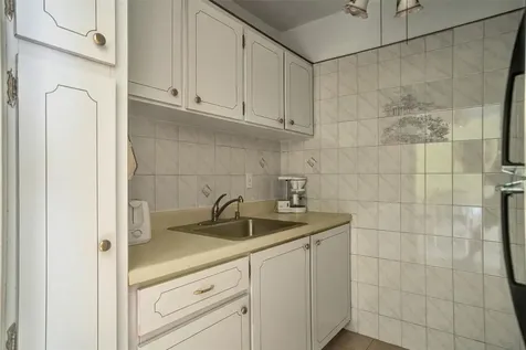 2000 NE 51st Court Fort Lauderdale FL 33308