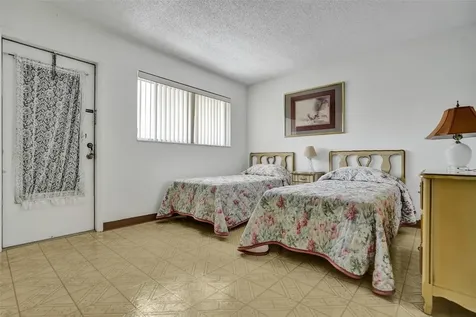 2000 NE 51st Court Fort Lauderdale FL 33308