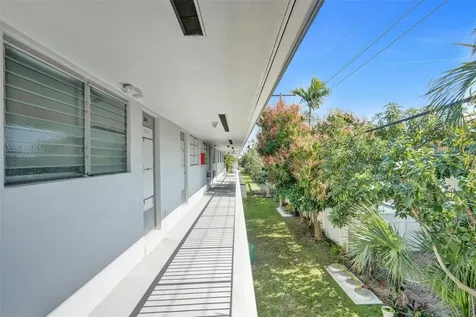 2000 NE 51st Court Fort Lauderdale FL 33308