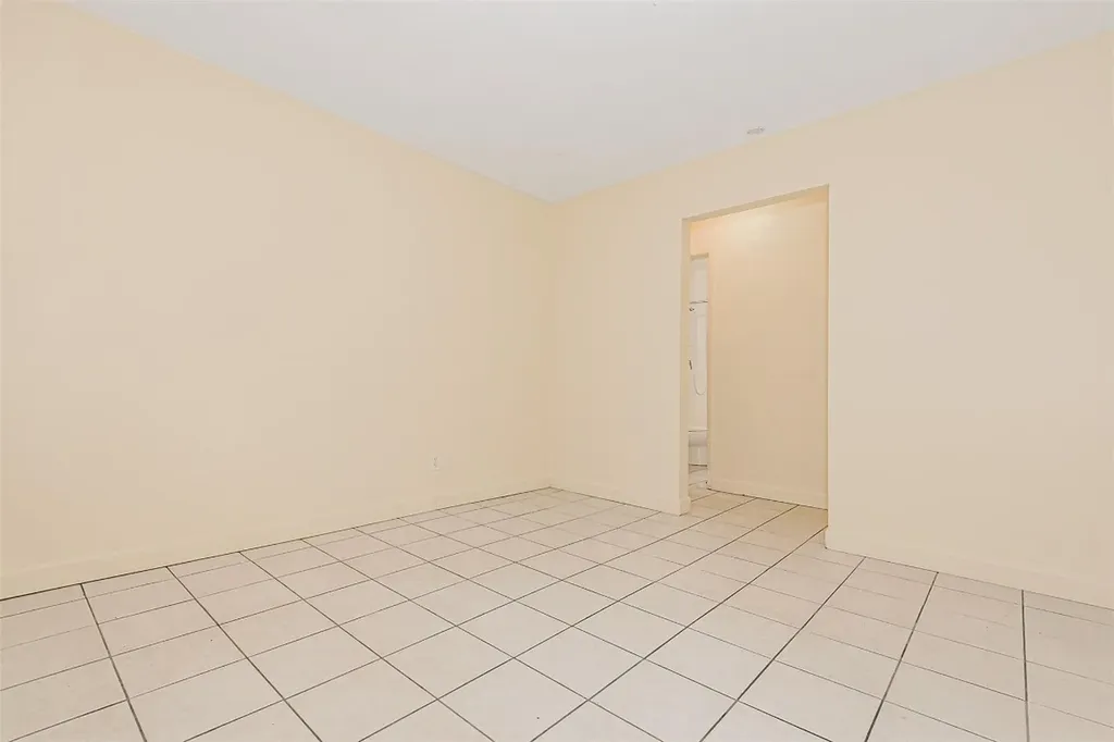 2581 NE 11th Court Pompano Beach FL 33062