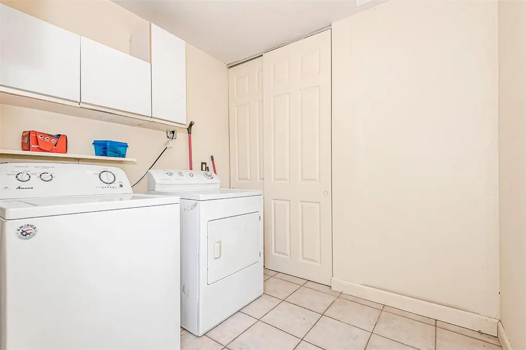 2581 NE 11th Court Pompano Beach FL 33062