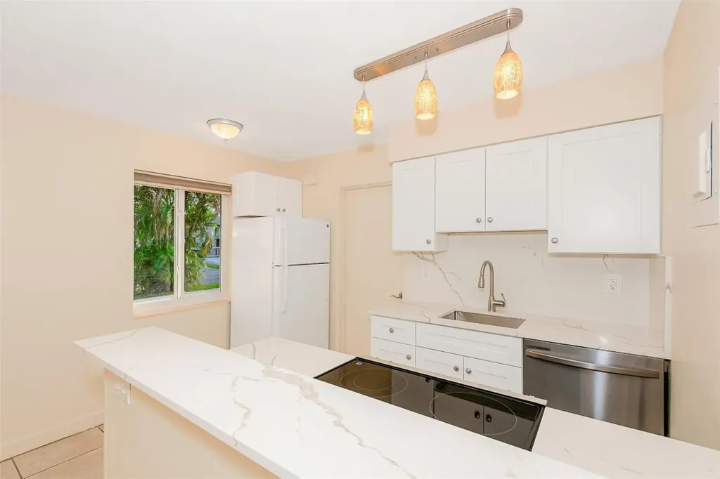 2581 NE 11th Court Pompano Beach FL 33062