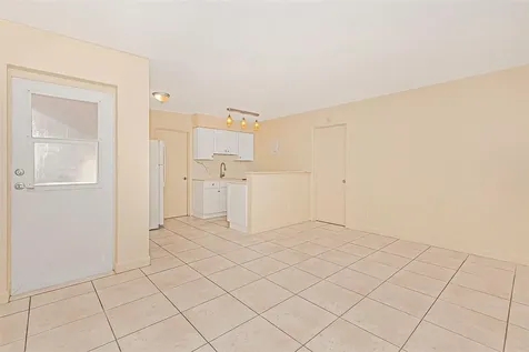 2581 NE 11th Court Pompano Beach FL 33062