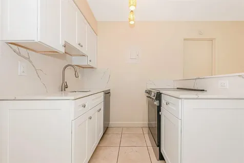 2581 NE 11th Court Pompano Beach FL 33062