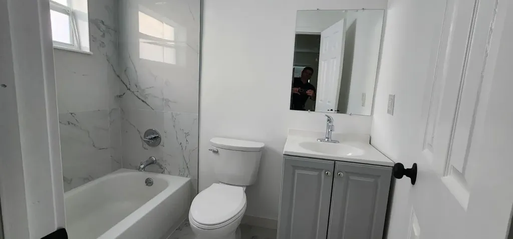 4841 NE 5th Terrace Fort Lauderdale FL 33334