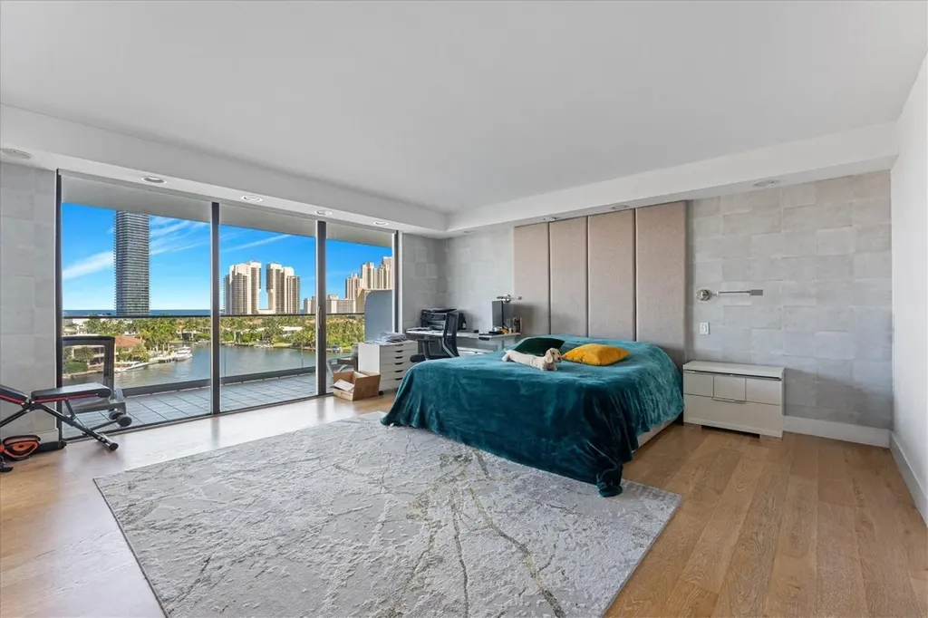 19707 Turnberry Way Aventura FL 33180
