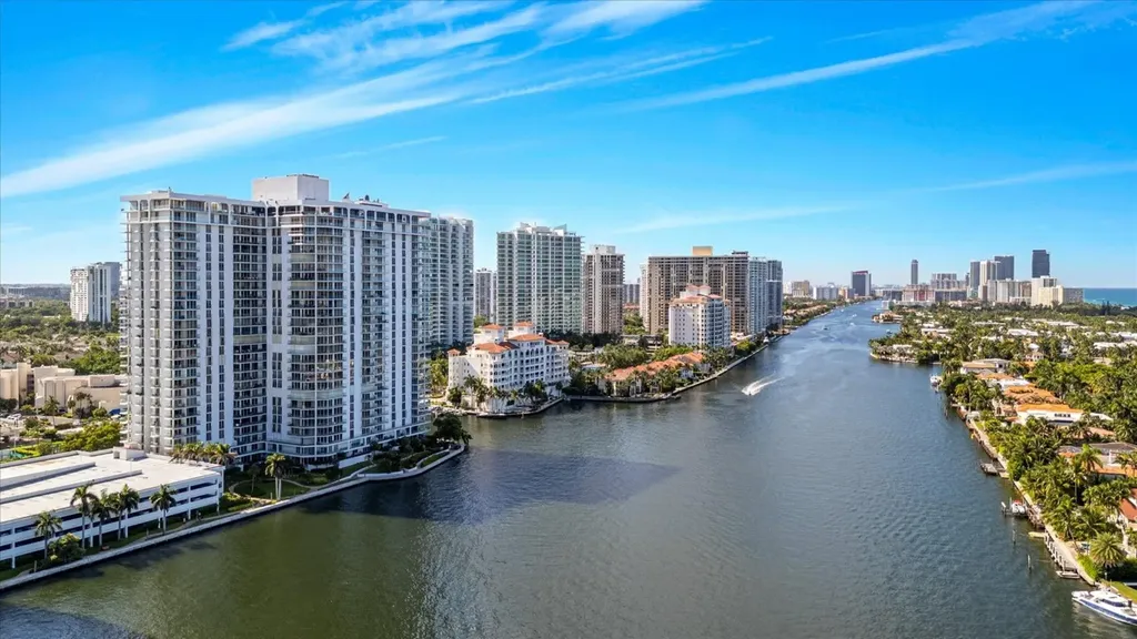 19707 Turnberry Way Aventura FL 33180