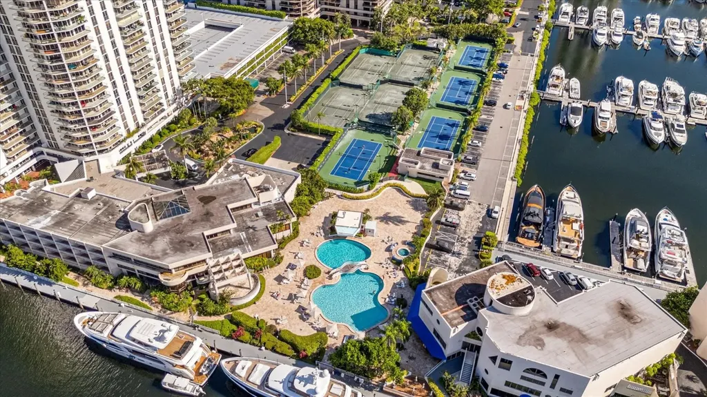 19707 Turnberry Way Aventura FL 33180