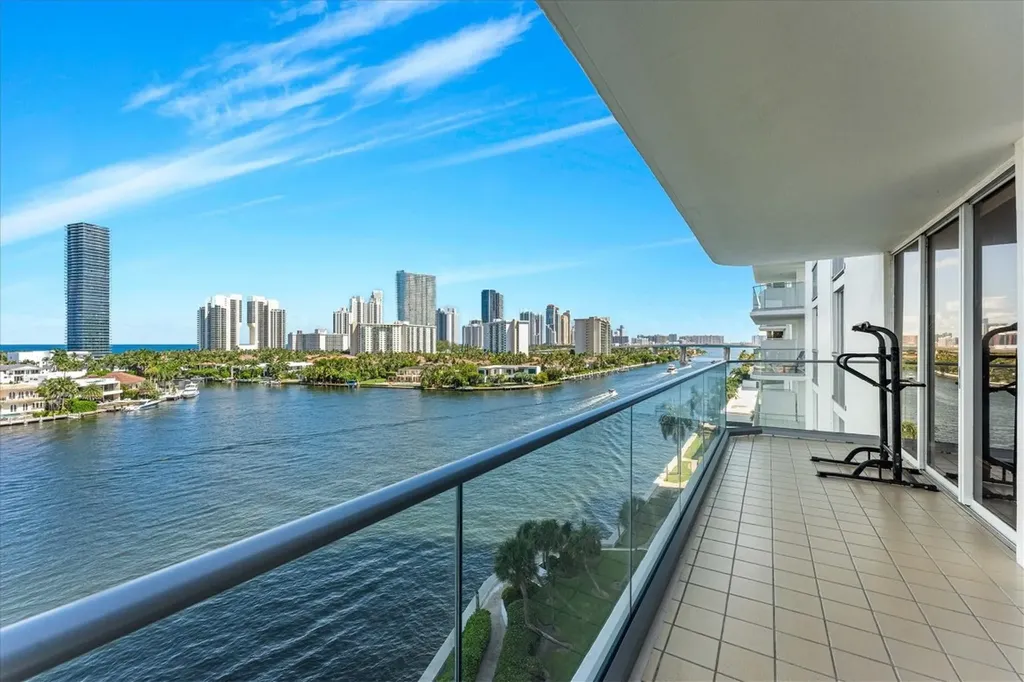19707 Turnberry Way Aventura FL 33180