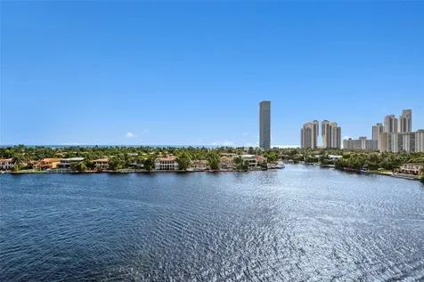 19707 Turnberry Way Aventura FL 33180