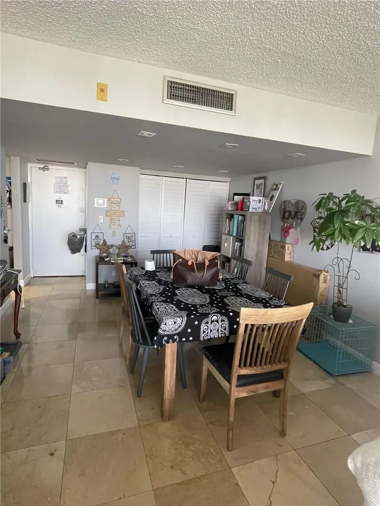20301 W Country Club Drive Aventura FL 33180