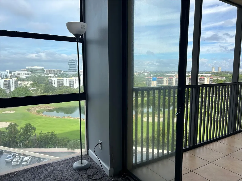20301 W Country Club Drive Aventura FL 33180