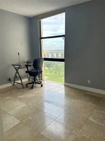 20301 W Country Club Drive Aventura FL 33180