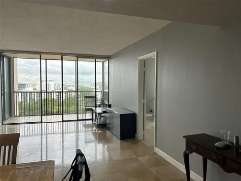 20301 W Country Club Drive Aventura FL 33180