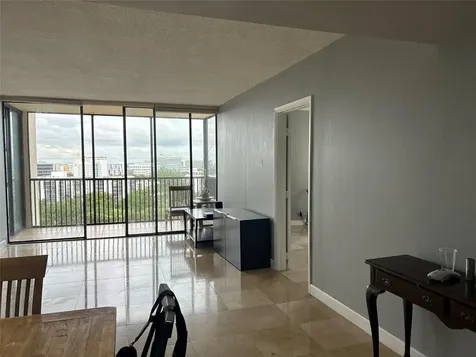 20301 W Country Club Drive Aventura FL 33180