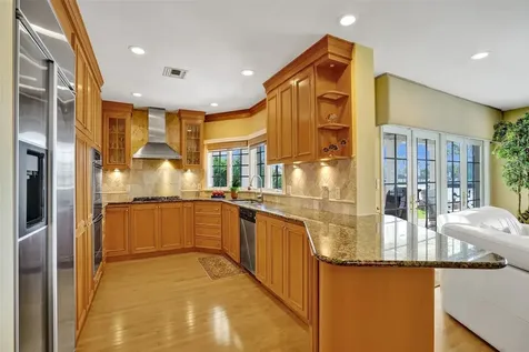 7 Saranac Road Sea Ranch Lakes FL 33308