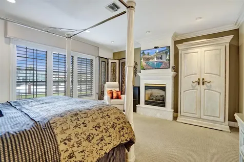 7 Saranac Road Sea Ranch Lakes FL 33308