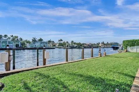 7 Saranac Road Sea Ranch Lakes FL 33308
