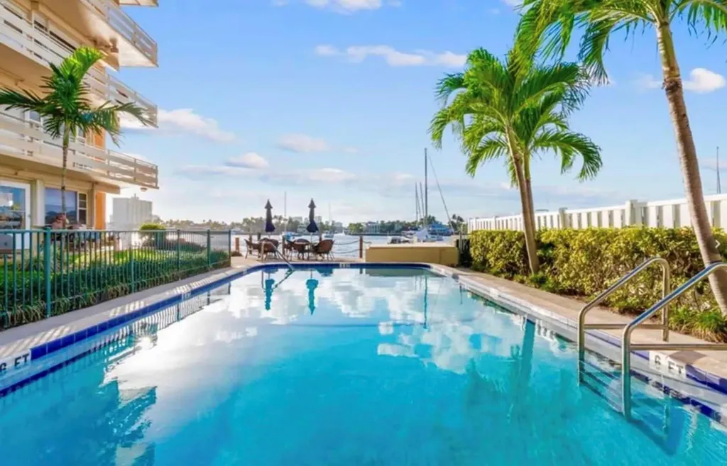 9 N Birch Road Fort Lauderdale FL 33304