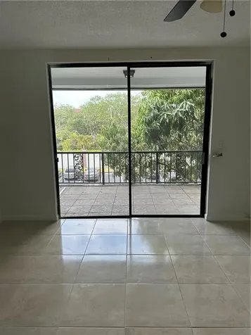 3680 Inverrary Drive Lauderhill FL 33319