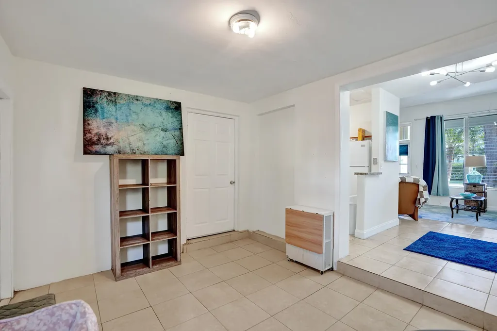 2461 NE 20th Avenue Lighthouse Point FL 33064