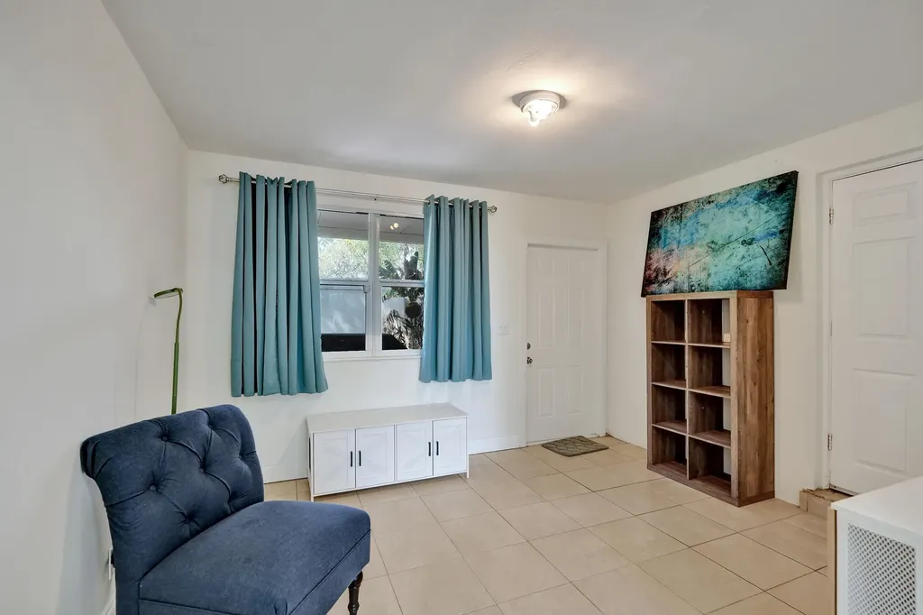 2461 NE 20th Avenue Lighthouse Point FL 33064