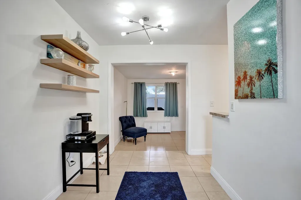 2461 NE 20th Avenue Lighthouse Point FL 33064