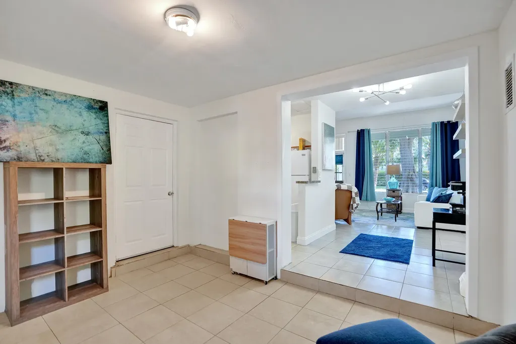 2461 NE 20th Avenue Lighthouse Point FL 33064