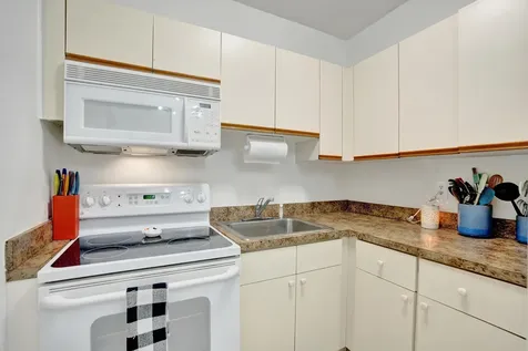 2461 NE 20th Avenue Lighthouse Point FL 33064