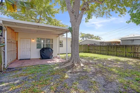 2461 NE 20th Avenue Lighthouse Point FL 33064