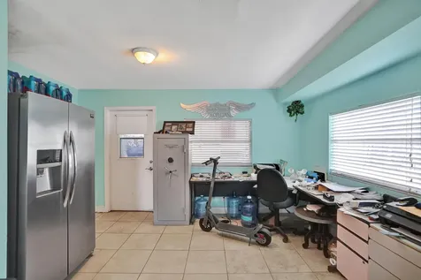 2461 NE 20th Avenue Lighthouse Point FL 33064