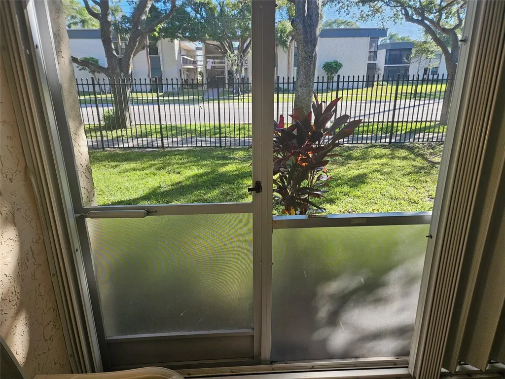 959 SE 2nd Avenue Deerfield Beach FL 33441