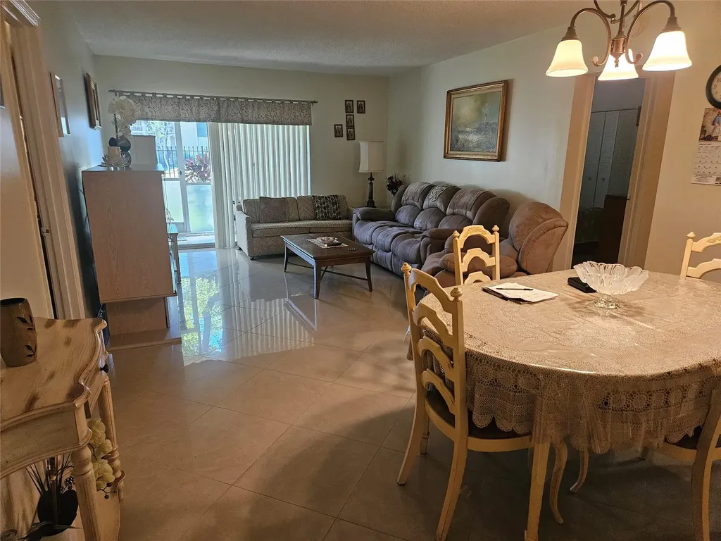 959 SE 2nd Avenue Deerfield Beach FL 33441