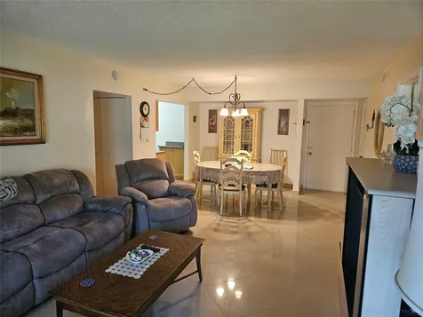 959 SE 2nd Avenue Deerfield Beach FL 33441