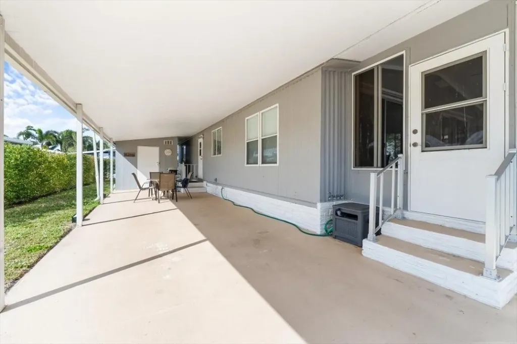 5389 NW 3rd Avenue Deerfield Beach FL 33064