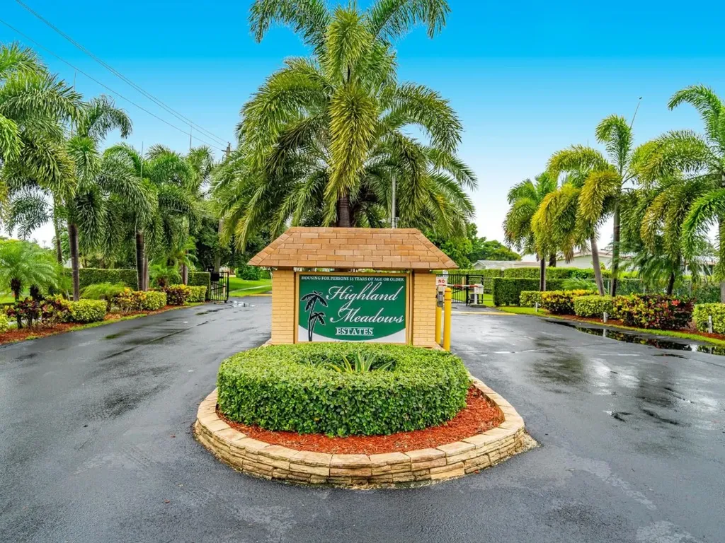 5389 NW 3rd Avenue Deerfield Beach FL 33064