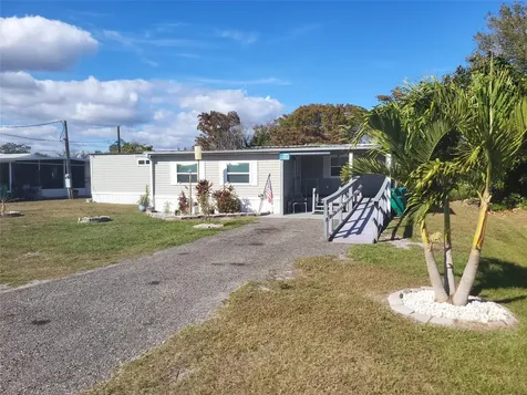 4037 SE 27th Street Okeechobee FL 34974