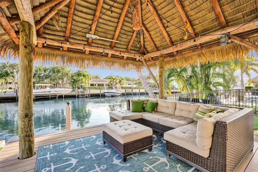 2160 NE 44th Court Lighthouse Point FL 33064