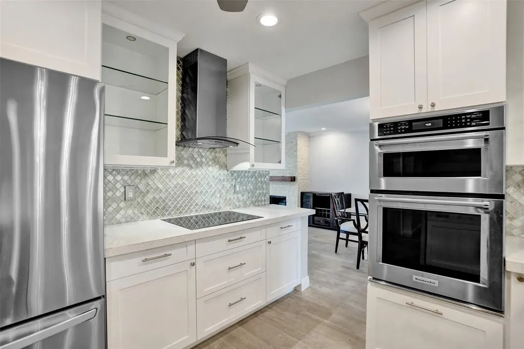 2160 NE 44th Court Lighthouse Point FL 33064