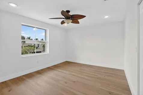 1071 SW 171st Terrace Pembroke Pines FL 33027