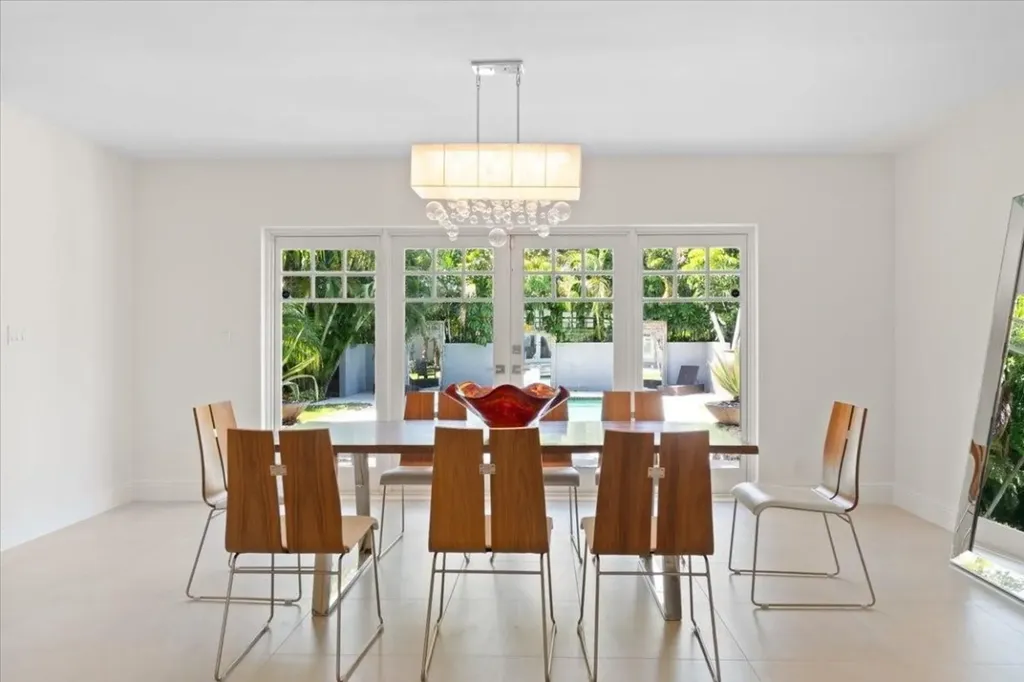 1635 Seabreeze Boulevard Fort Lauderdale FL 33316