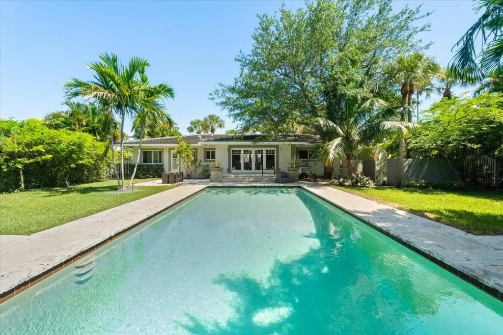 1635 Seabreeze Boulevard Fort Lauderdale FL 33316