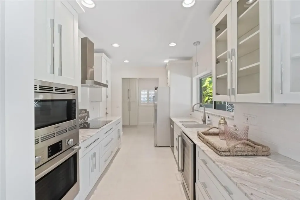 1635 Seabreeze Boulevard Fort Lauderdale FL 33316