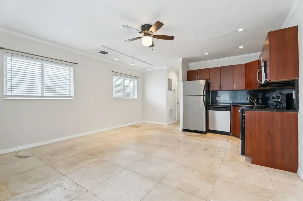 1878 NE 46th Street Fort Lauderdale FL 33308