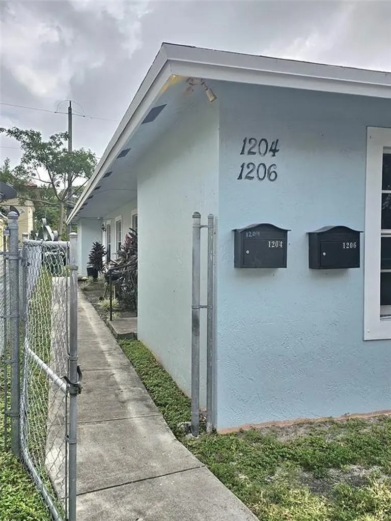 1204 NW 3rd Street Fort Lauderdale FL 33311
