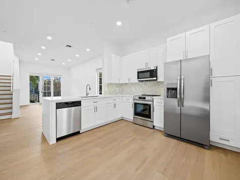 510 SE 7th Street Fort Lauderdale FL 33301