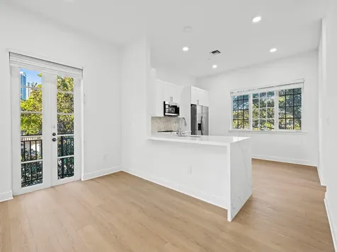 510 SE 7th Street Fort Lauderdale FL 33301