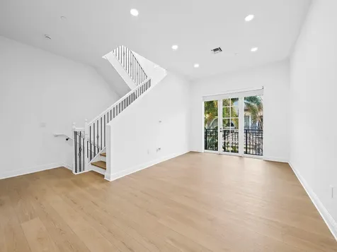 510 SE 7th Street Fort Lauderdale FL 33301