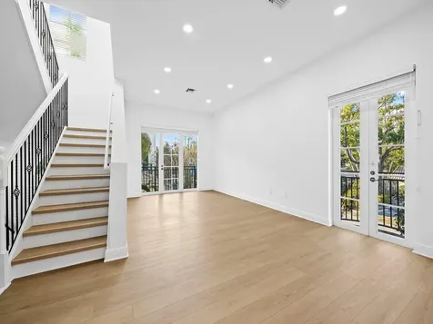 510 SE 7th Street Fort Lauderdale FL 33301